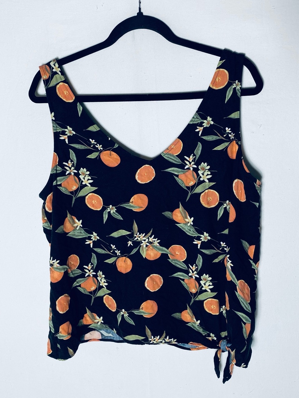 Kismet Black Orange Fruit Print V Neck Side Tie Tank Top Blouse L Cottagecore